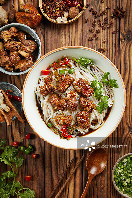 红油排骨米粉场景氛围图图片素材