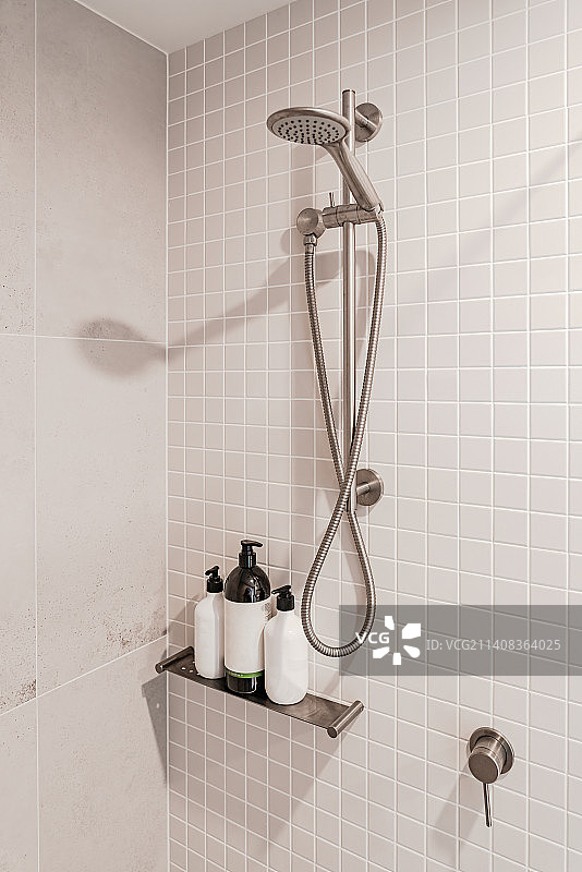 宾馆洗浴间花洒洗浴用品图片素材