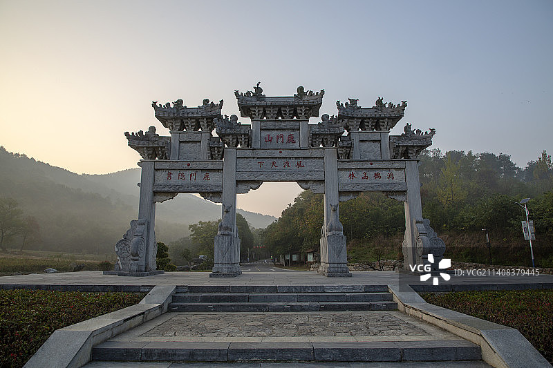 襄阳鹿门寺风景区牌坊牌楼山门旅游风光图片素材