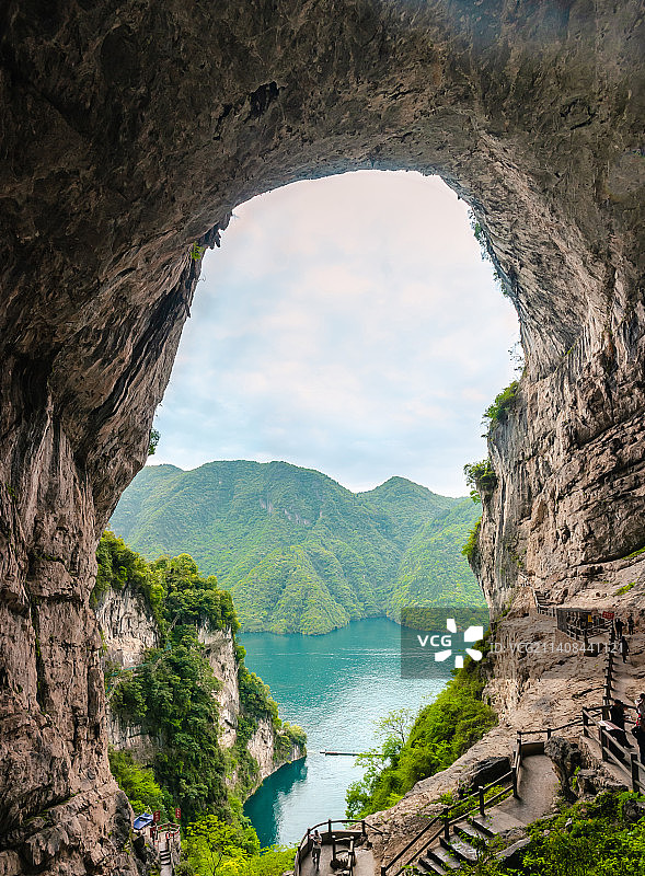 中国湖北宜昌长阳县清江画廊仙人寨图片素材