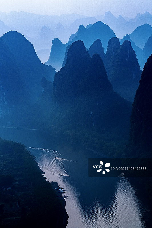 水墨山水图片素材