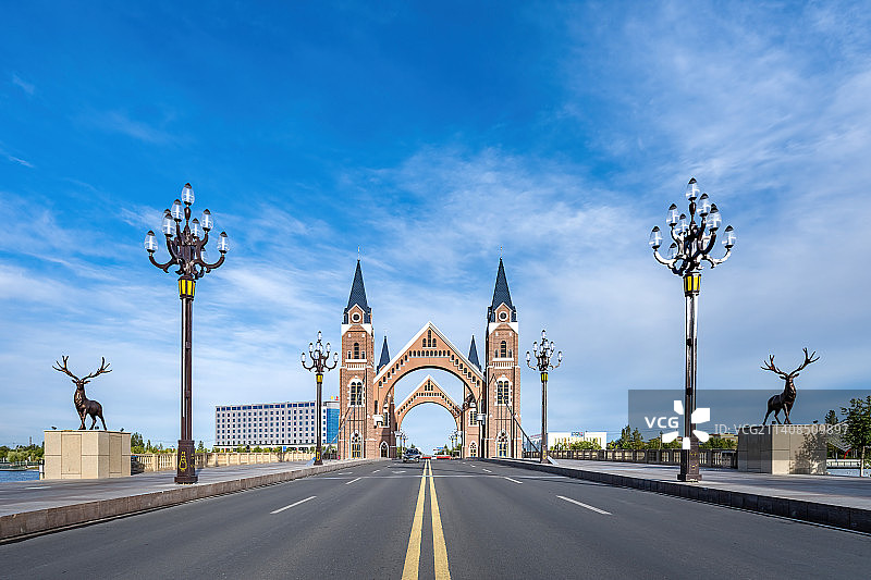 新疆阿勒泰布尔津喀纳斯塔桥图片素材