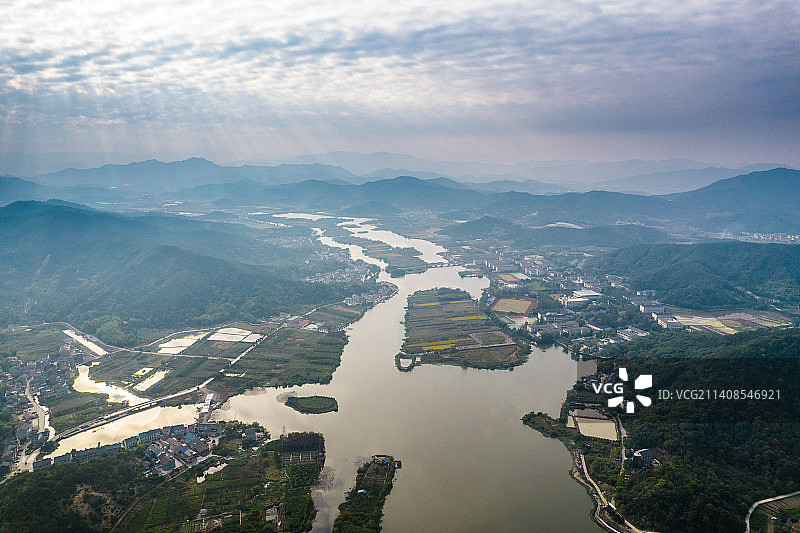 白马湖与春晖中学，浙江省绍兴市上虞区图片素材