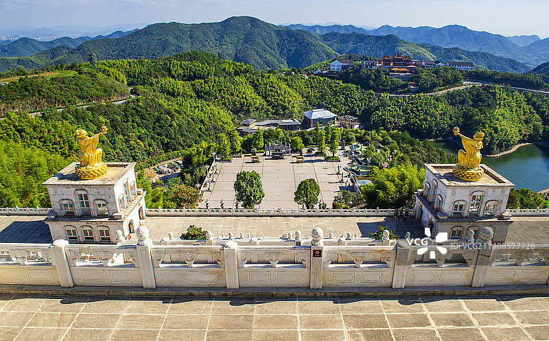 绍兴大香林兜率天景区 兜率天宫 金色仙女佛像 浙江绍兴 寺庙建筑图片素材