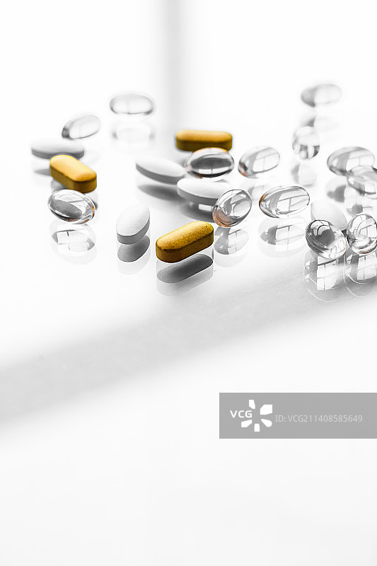 药丸、胶囊和益生菌，病毒的医疗保健图片素材