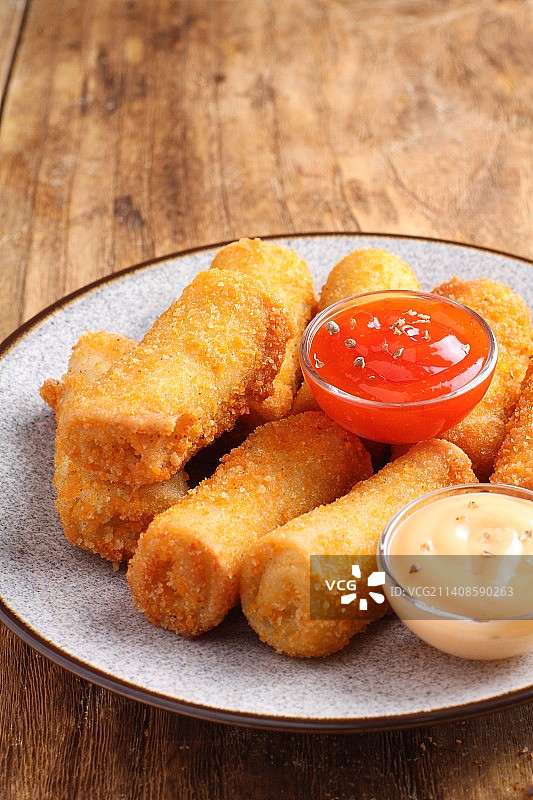 盘中炸物特写，勿加泗，印度尼西亚图片素材