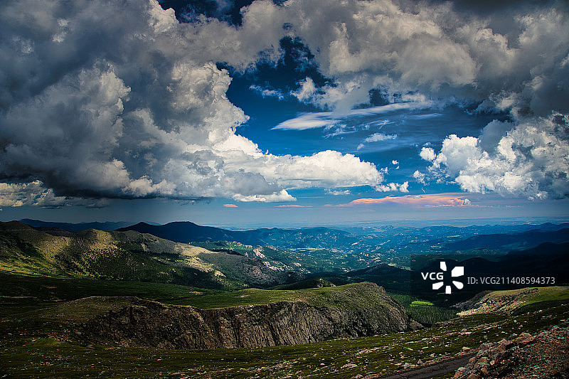 美国科罗拉多州埃文斯山14K海拔骑行图片素材