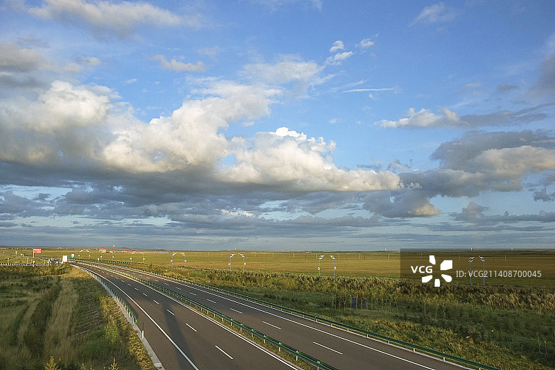 内蒙古呼伦贝尔陈巴尔虎旗草原夕阳图片素材