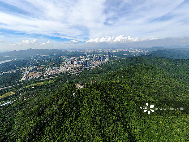 深圳南山区塘朗山郊野公园航拍全景图片素材