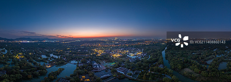 航拍西溪湿地和杭州未来科技城夜景图片素材