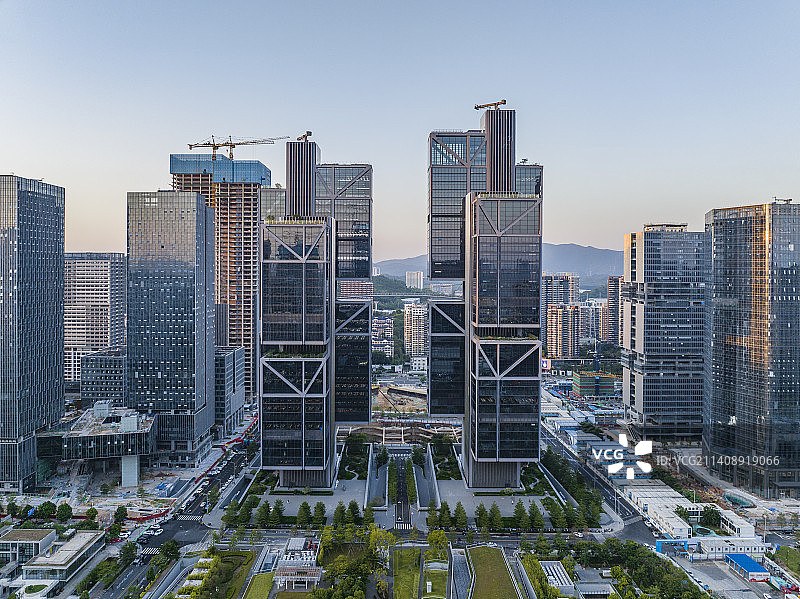深圳万科云城大疆天空之城地标城市风光日落夜景图片素材