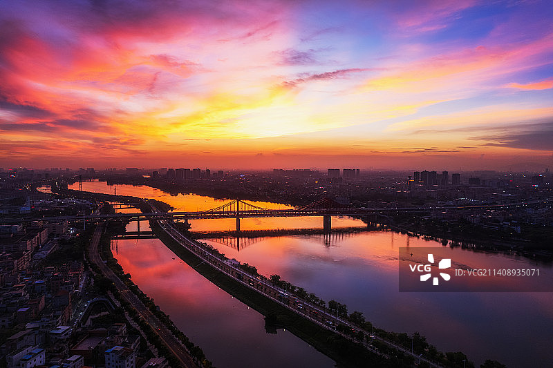 东莞东江大道晚霞图片素材