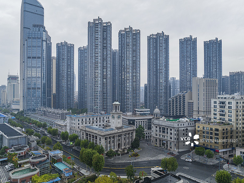 武汉江汉关长江两岸城市风光日出图片素材