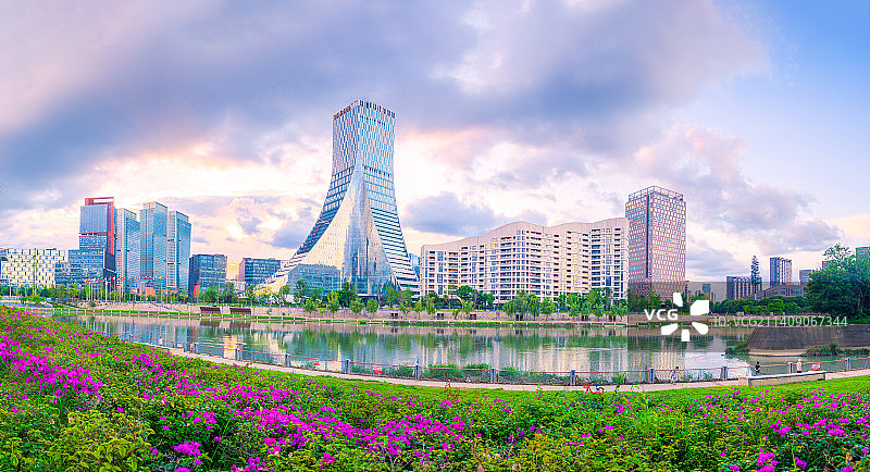 中国成都高兴区天府五街地标欧洲中心图片素材