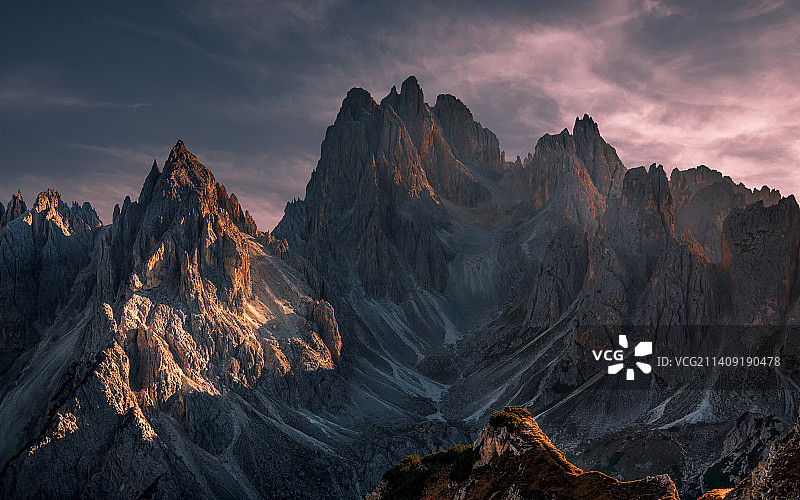 【多洛米蒂三峰山】图片素材