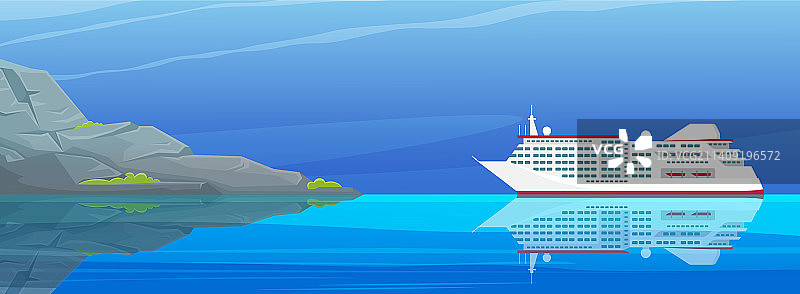 沿海边航行的大型客轮图片素材