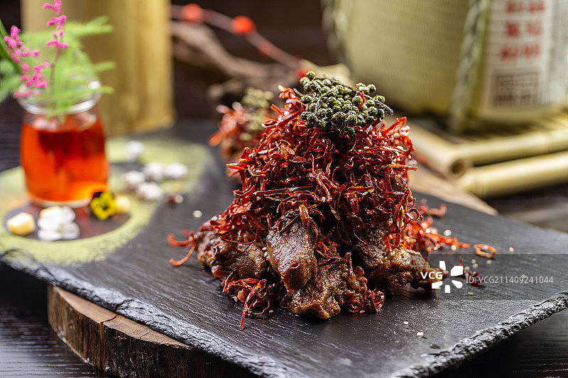 川香椒麻牛腩图片素材