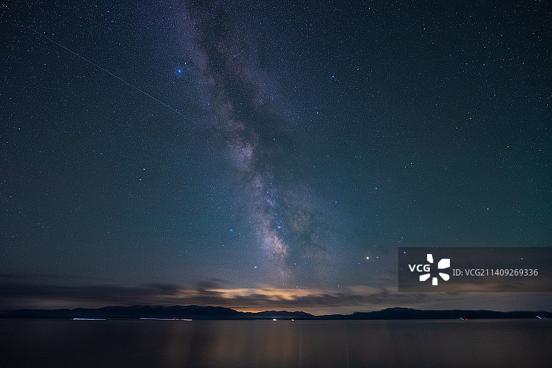 星空下的湖光山色图片素材
