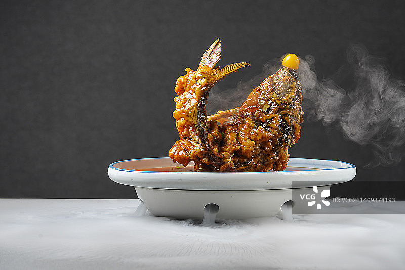 黄河鲤鱼跃龙门图片素材