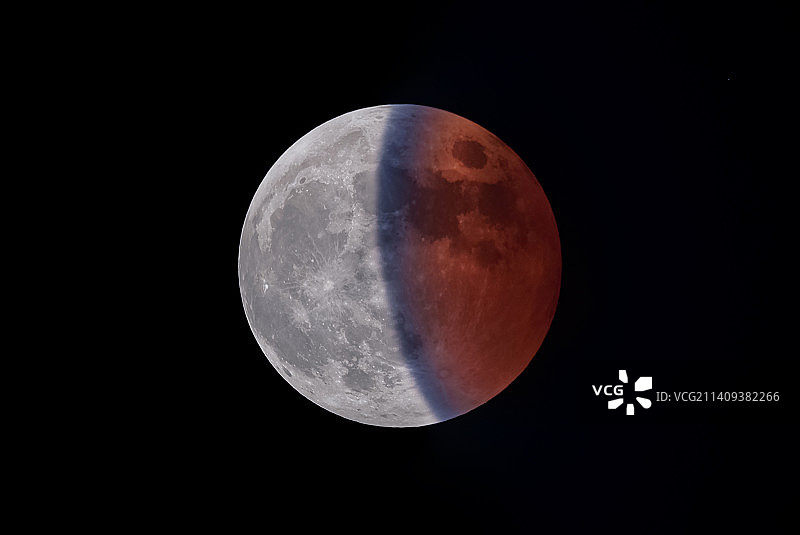 月全食蓝丝带图片素材