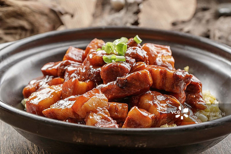 砂锅红烧肉卤肉包菜丝图片素材