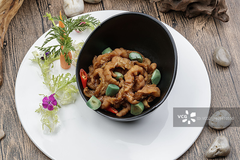 腌渍腊八蒜脱骨凤爪图片素材