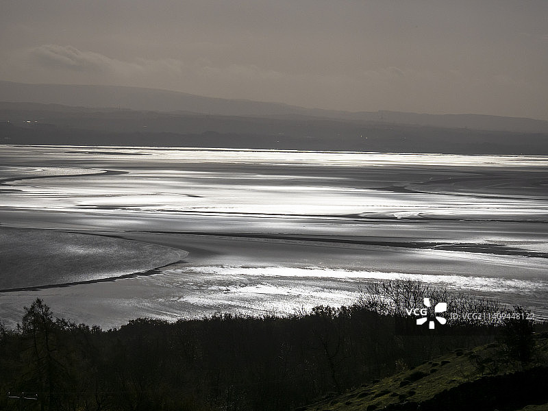英国坎布里亚郡格兰治汉普斯费尔低潮时的莫克姆湾图片素材