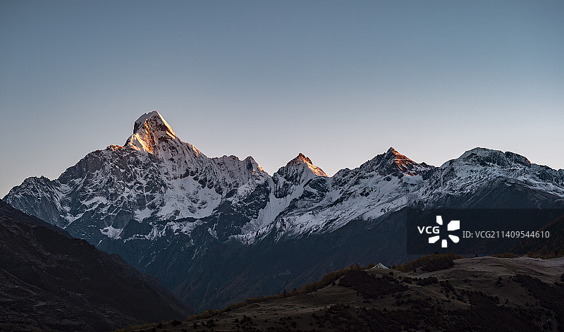 四川省阿坝州小金县四姑娘山图片素材