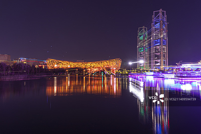 双塔归巢（鸟巢与玲珑台）图片素材