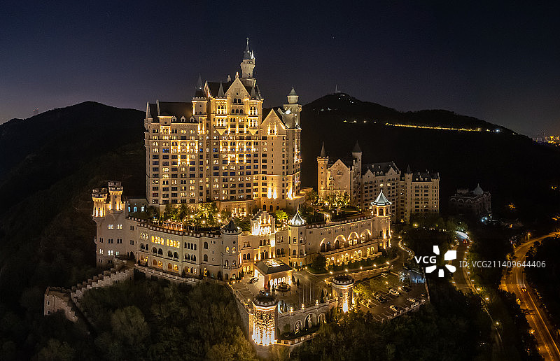 大连一方城堡夜景航拍图片素材