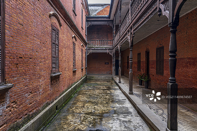 浙江湖州南浔古镇刘氏梯号西洋楼红房子建筑图片素材