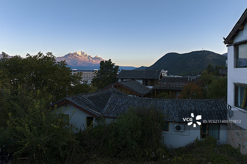 云南丽江古城玉龙雪山风光图片素材