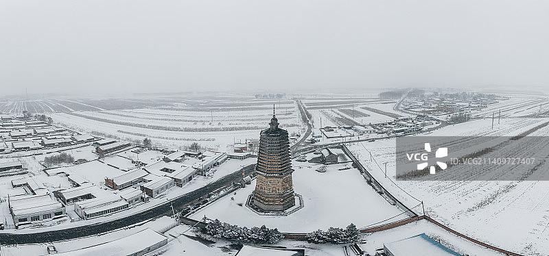 辽宁省阜新市阜新县懿州旧址契丹古塔雪景（航拍）图片素材