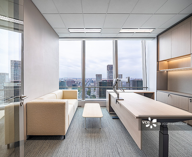 现代豪华装修办公室会议间图片素材