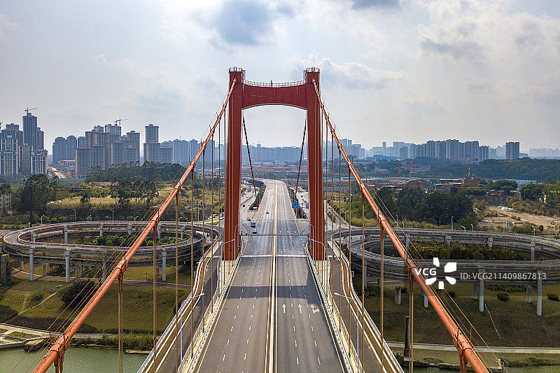 中国广西南宁市邕江良庆大桥图片素材