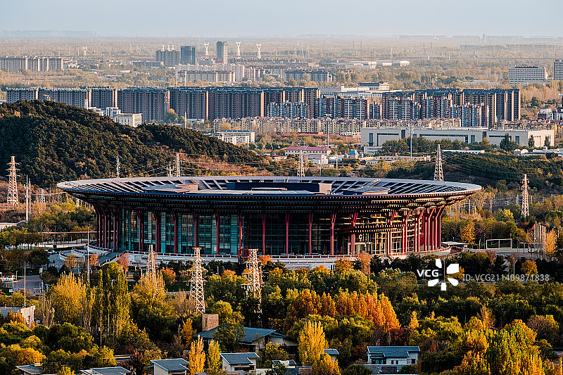北京会展中心和怀柔秋景图片素材