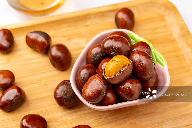 传统小吃糖炒迁西板栗栗子油栗图片素材