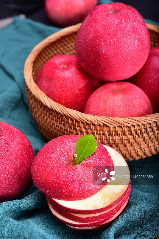 一颗安静的苹果图片素材