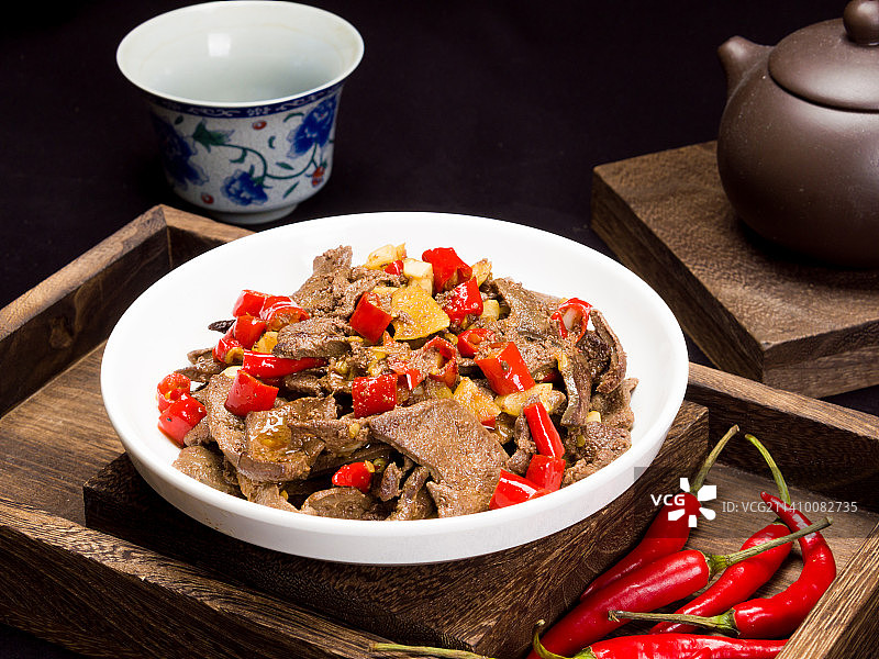 小炒猪肝家常菜品土匪猪肝4k滑轨镜头图片素材