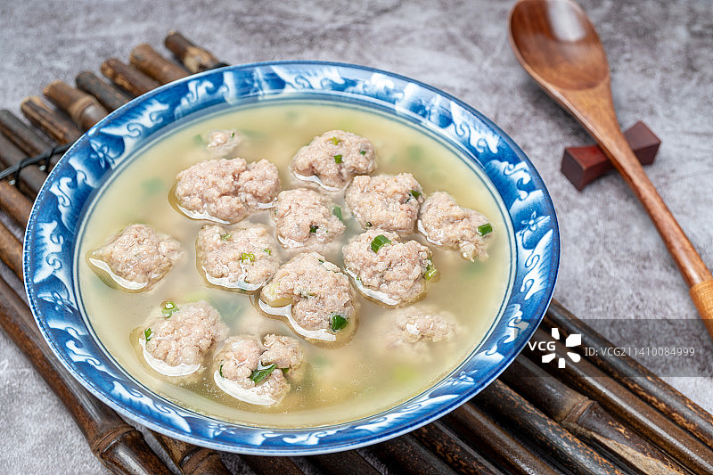 鲜肉丸子汤家常菜品猪肉丸子图片素材