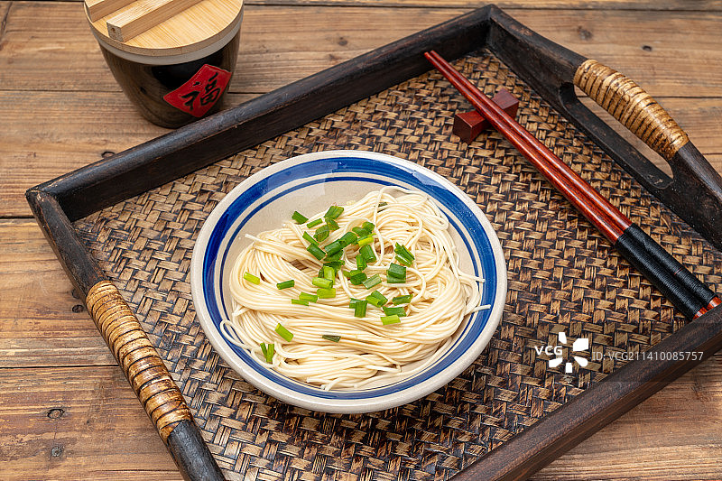 扬州特色早餐小吃，葱油拌面图片素材