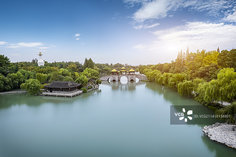 航拍扬州瘦西湖五亭桥风景区图片素材
