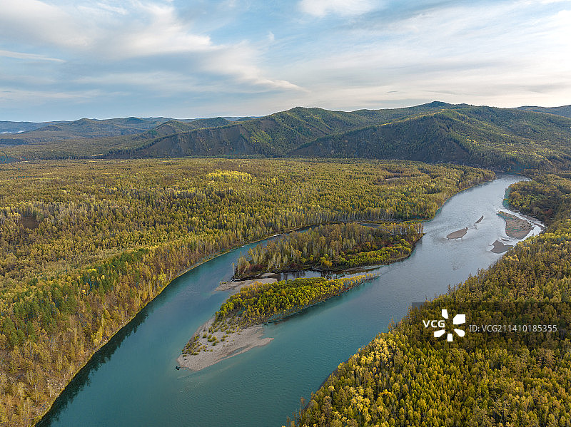 内蒙古呼伦贝尔市莫尔道嘎白鹿岛景观图片素材