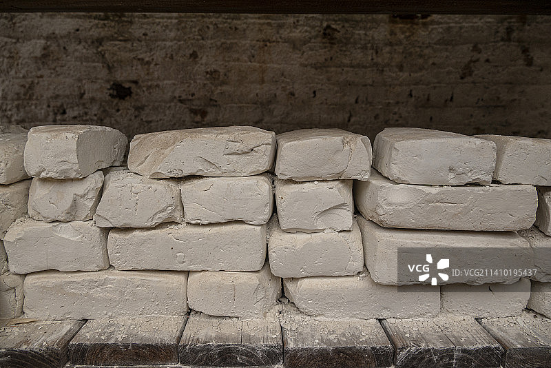 景德镇陶瓷制作高岭土图片素材