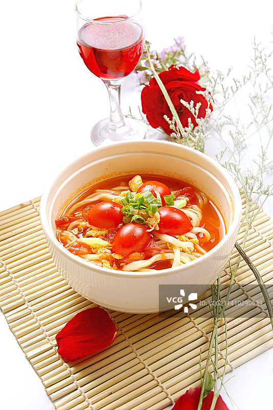 西红柿打卤面图片素材