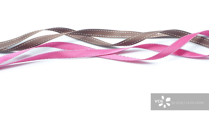 白色背景上的丝带特写图片素材