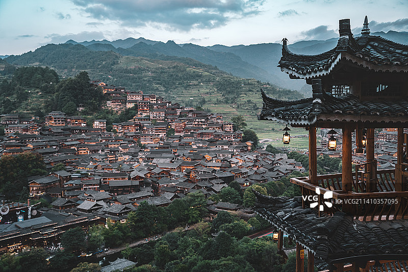 西江千户苗寨的傍晚图片素材