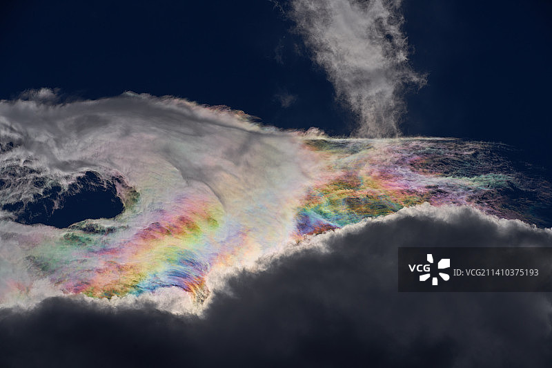 彩云之南七彩祥云图片素材