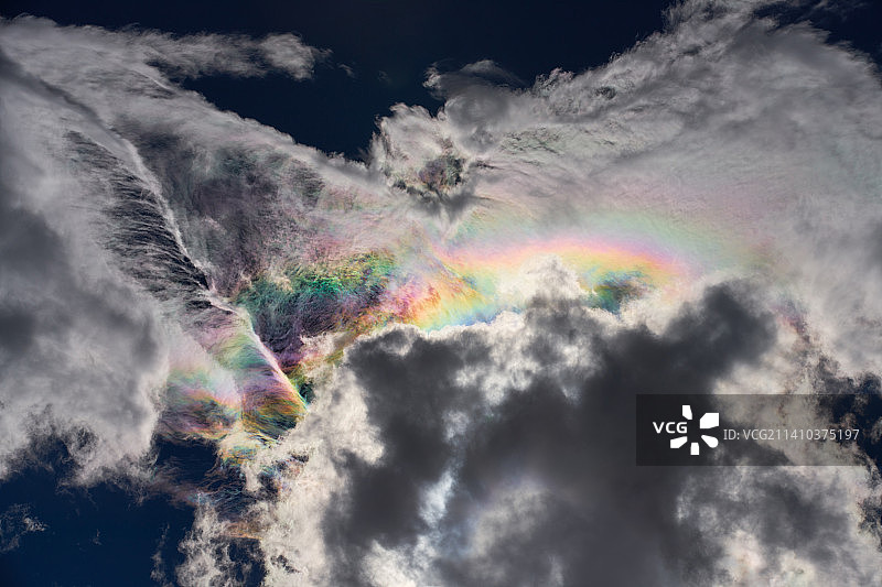 彩云之南七彩祥云图片素材