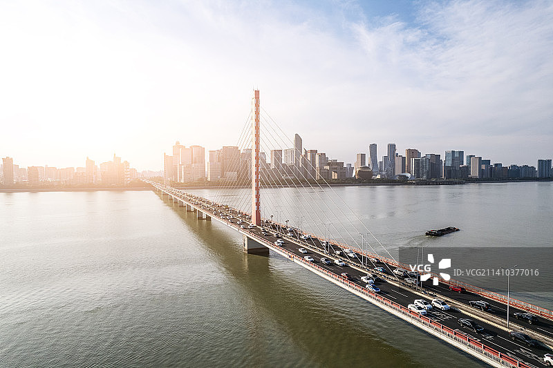 航拍夕阳下杭州钱江三桥西兴大桥图片素材